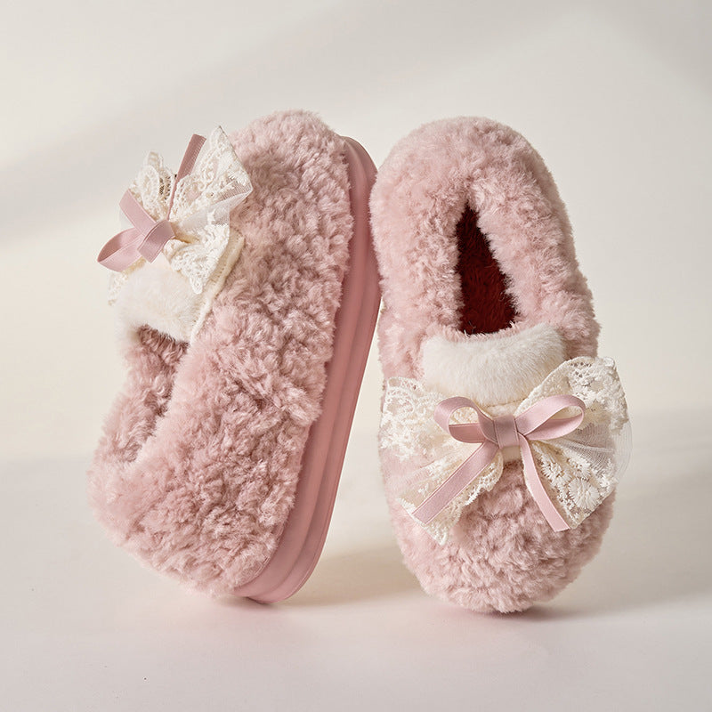 Ciepłe kapcie damskie z kokardką – komfort i kobiecy styl na co dzień